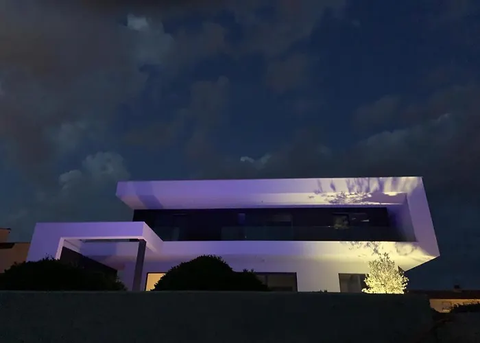 Sealine Villa